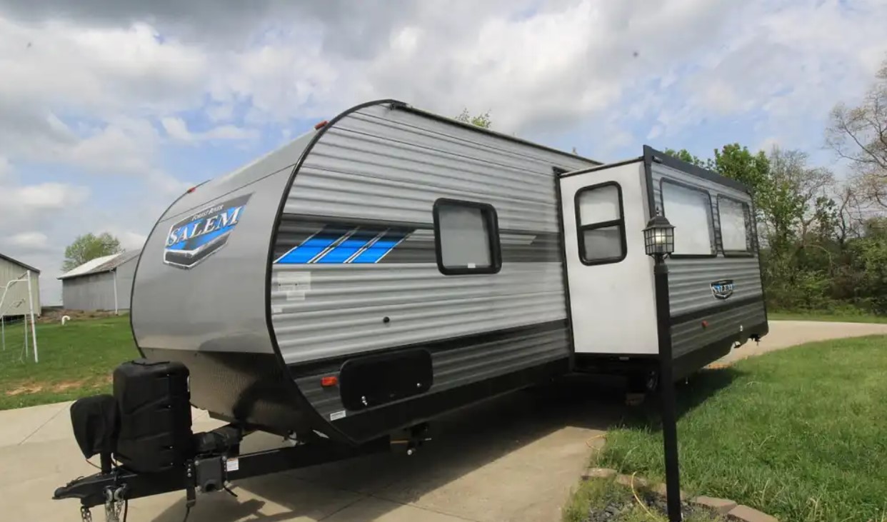 2021 Forest River Salem 26DBUD